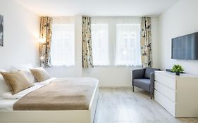 Convenient 2-Room Central Apartment